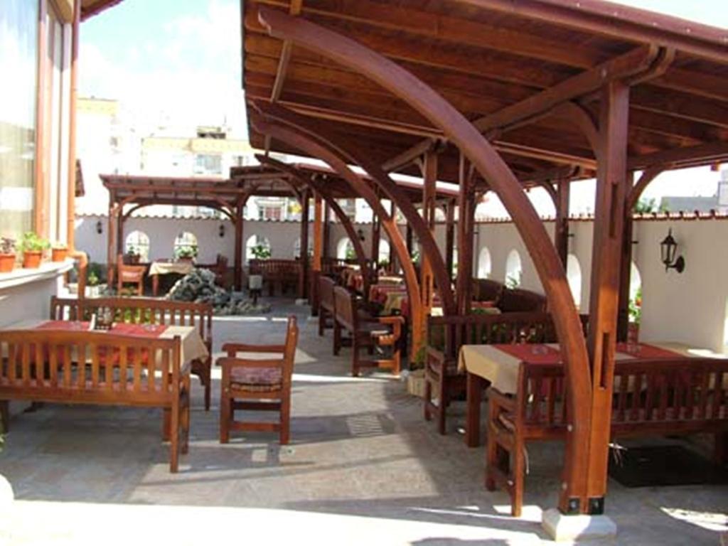 Family Hotel St. Constantine And Helena Ivaylovgrad Exterior foto